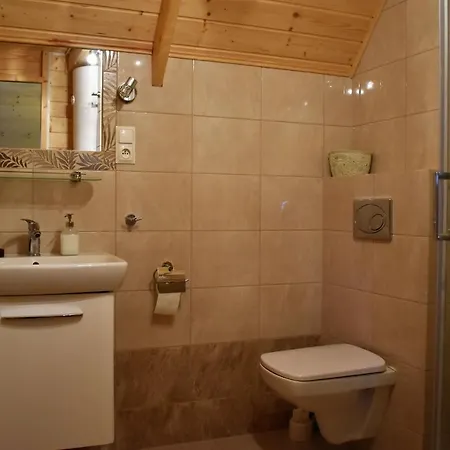 Alojamento de Turismo Selvagem Letniskowy *